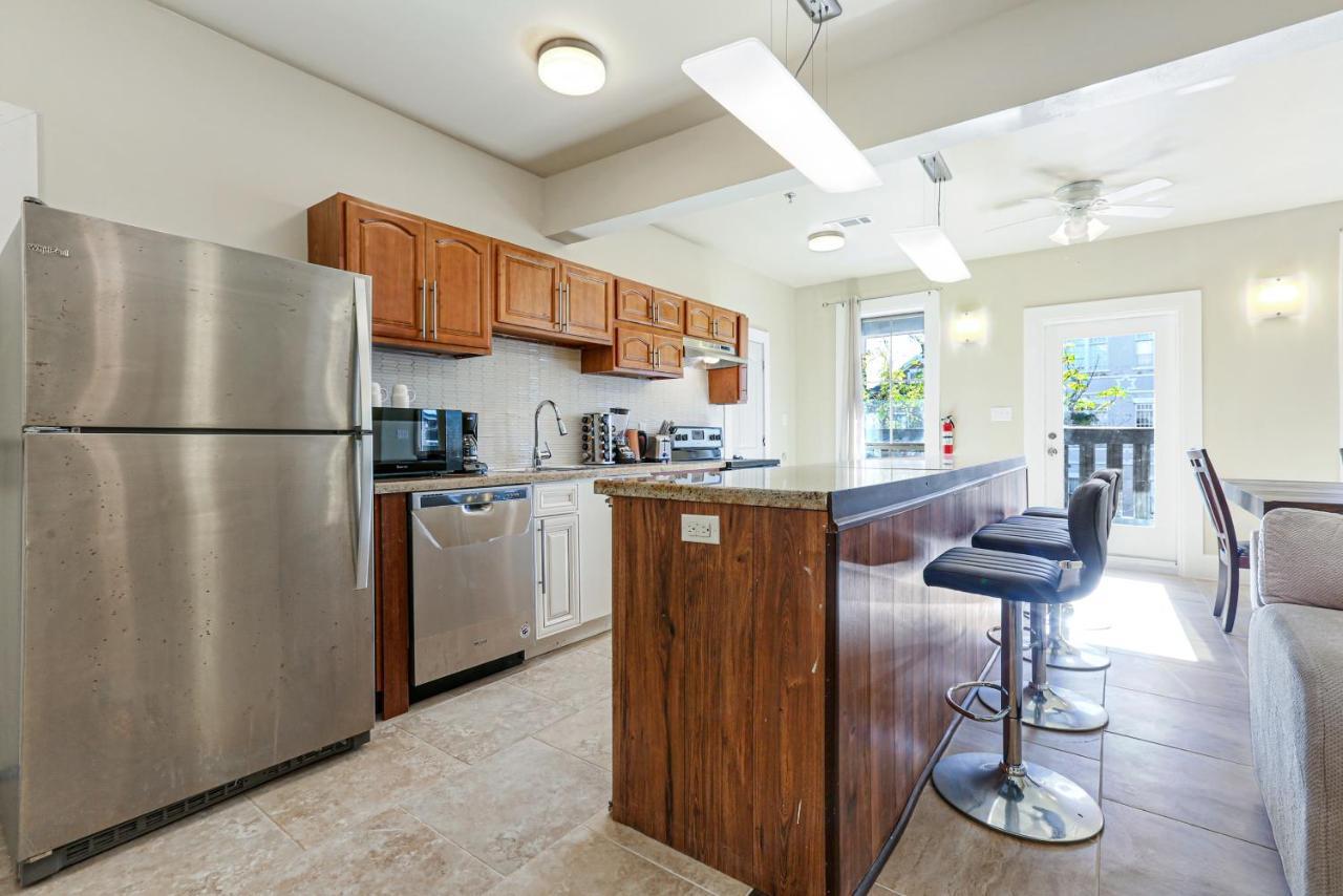 Fully-Furnished 4Br Condo Near Fq New Orleans Exterior photo