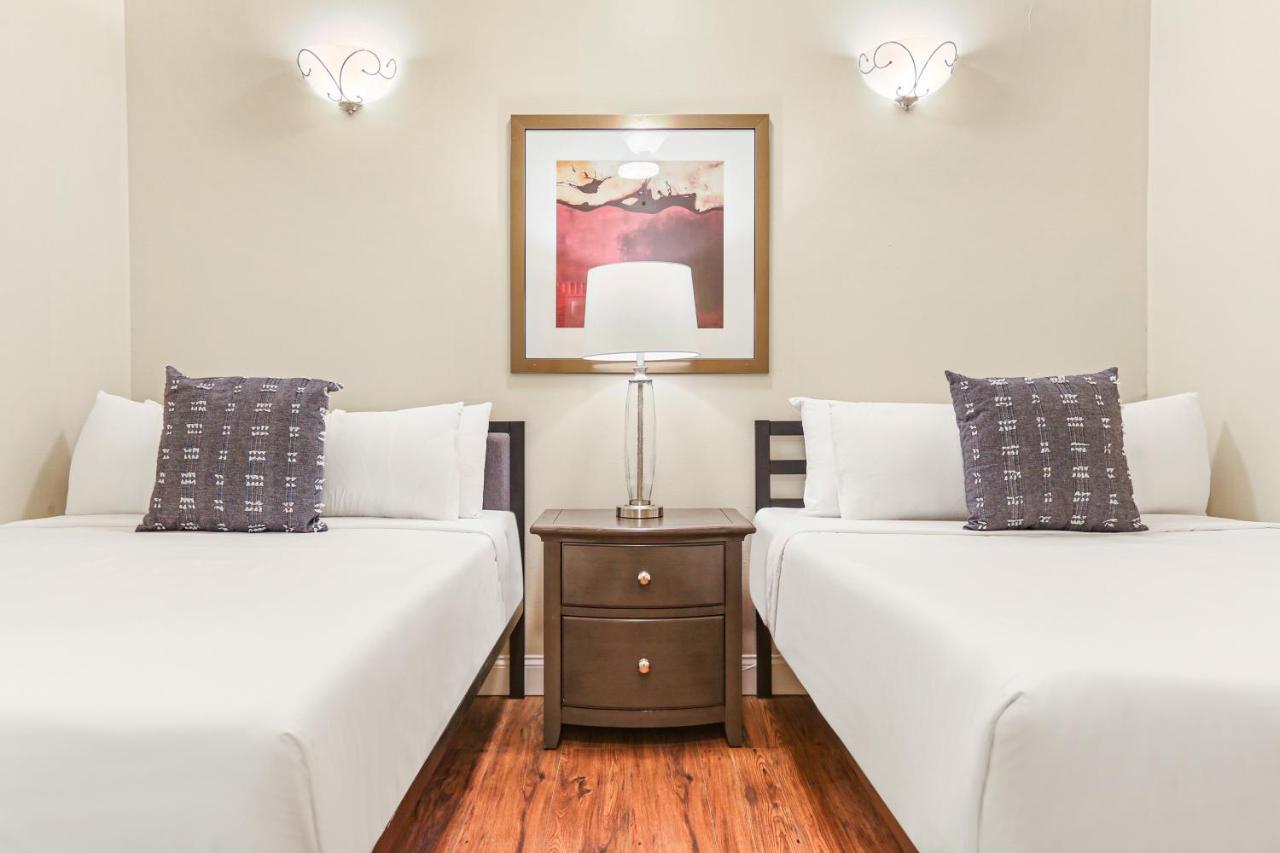 Fully-Furnished 4Br Condo Near Fq New Orleans Exterior photo